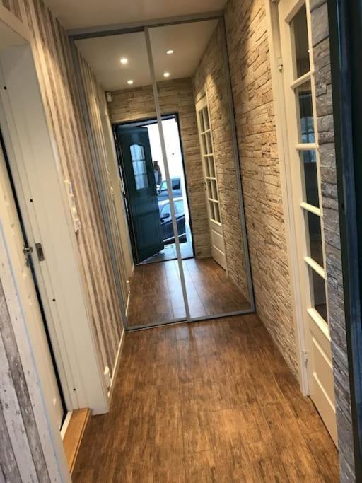Stort Hus I Porsgrunn Sentrum Med Gangavstand Til "Alt" & Gratis Parkering Til Flere Biler エクステリア 写真